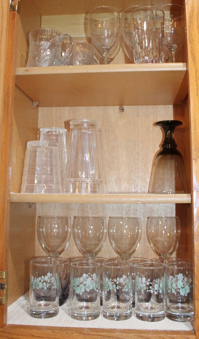 Image for LIVING ESTATE AUCTION