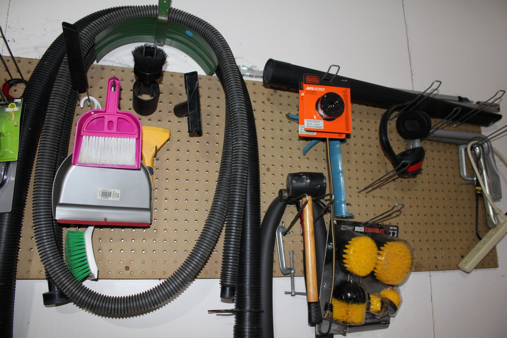 Image for LIVING ESTATE AUCTION