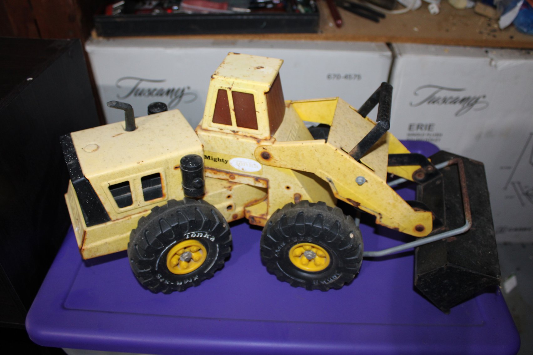 Image for LIVING ESTATE AUCTION