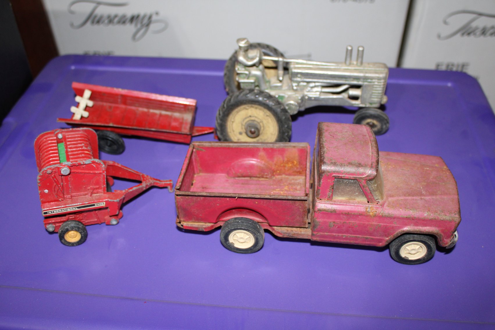 Image for LIVING ESTATE AUCTION