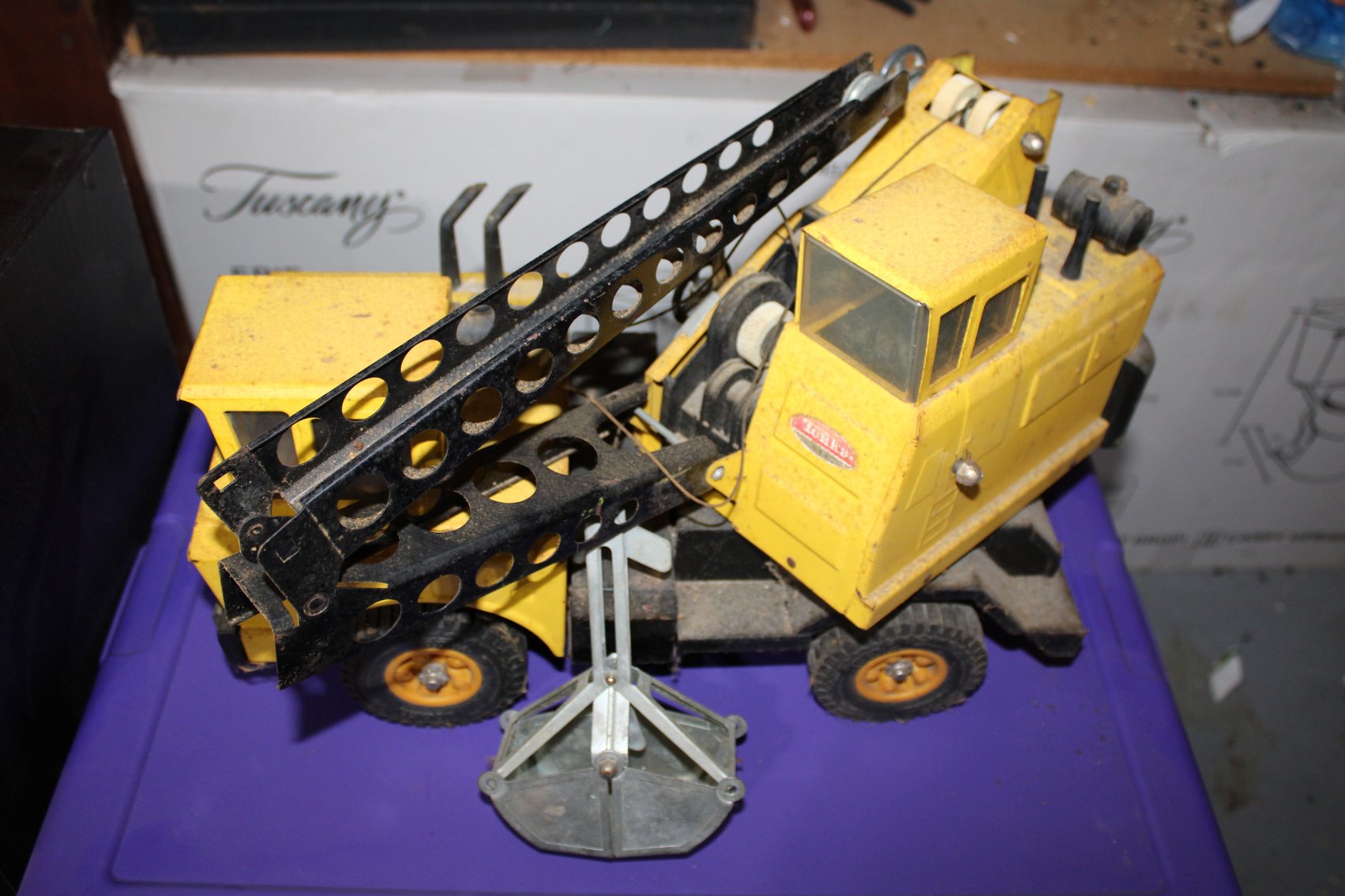 Image for LIVING ESTATE AUCTION