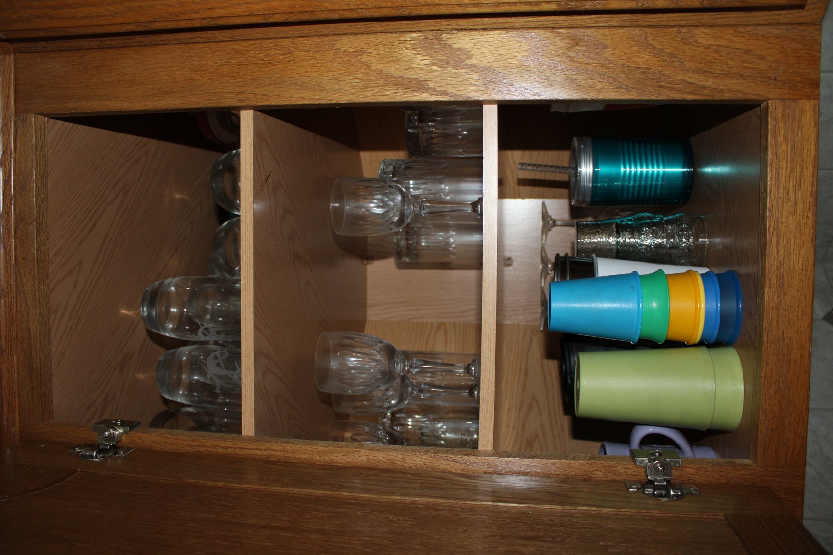 Image for LIVING ESTATE AUCTION