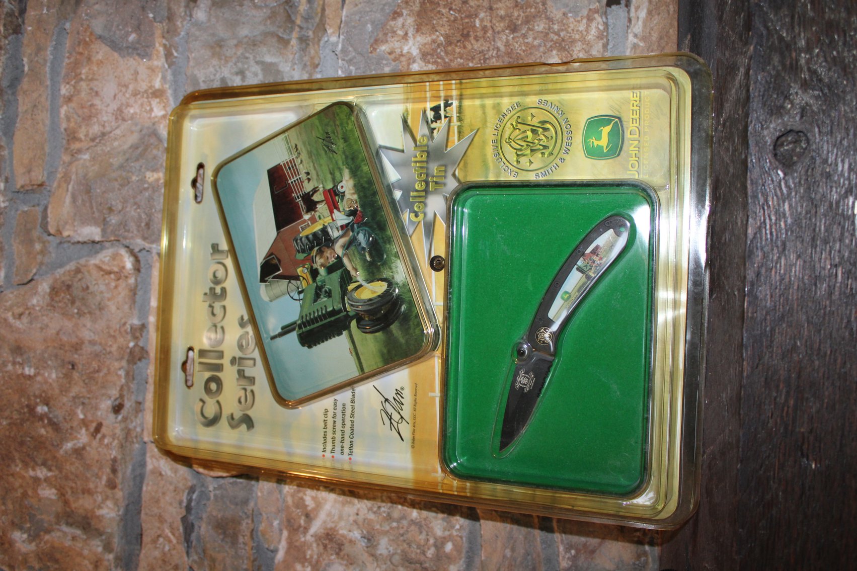 Image for LIVING ESTATE AUCTION