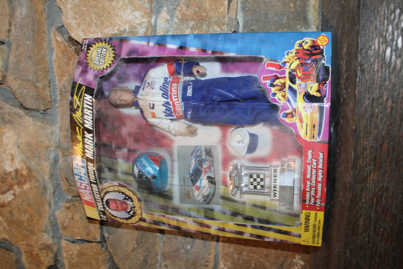 Image for LIVING ESTATE AUCTION