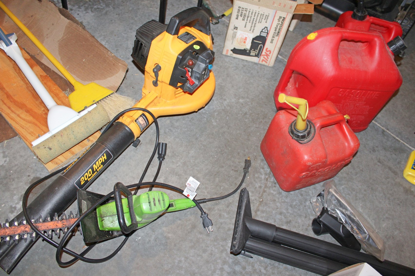 Image for ESTATE AUCTION