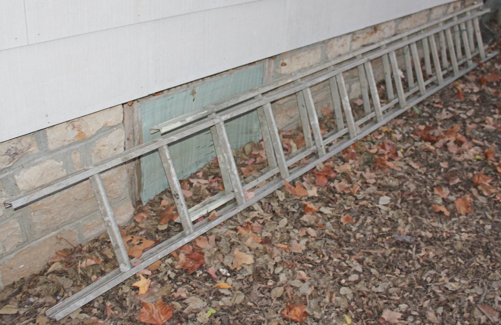 Image for MID CENTURY MADNESS AUCTION