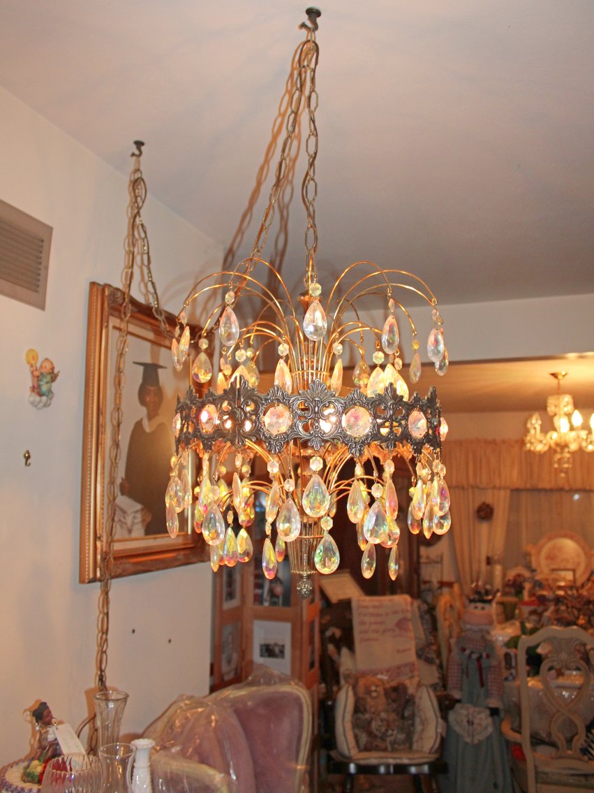 Image for VINTAGE TIME CAPSULE ESTATE AUCTION