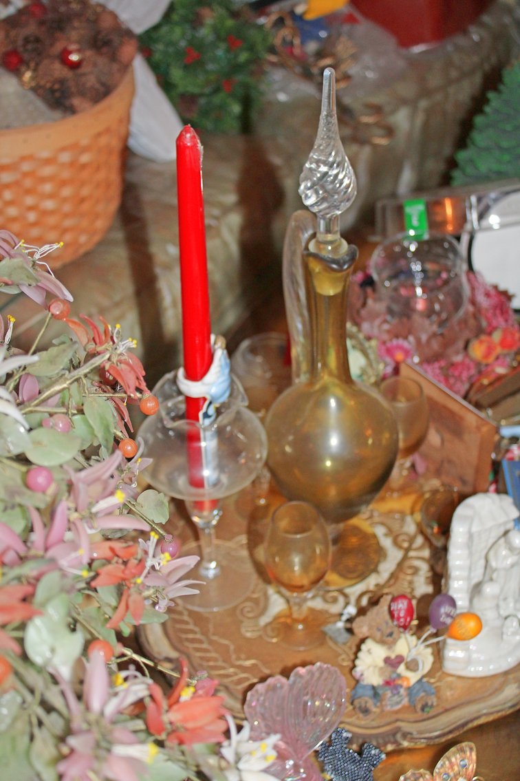 Image for VINTAGE TIME CAPSULE ESTATE AUCTION