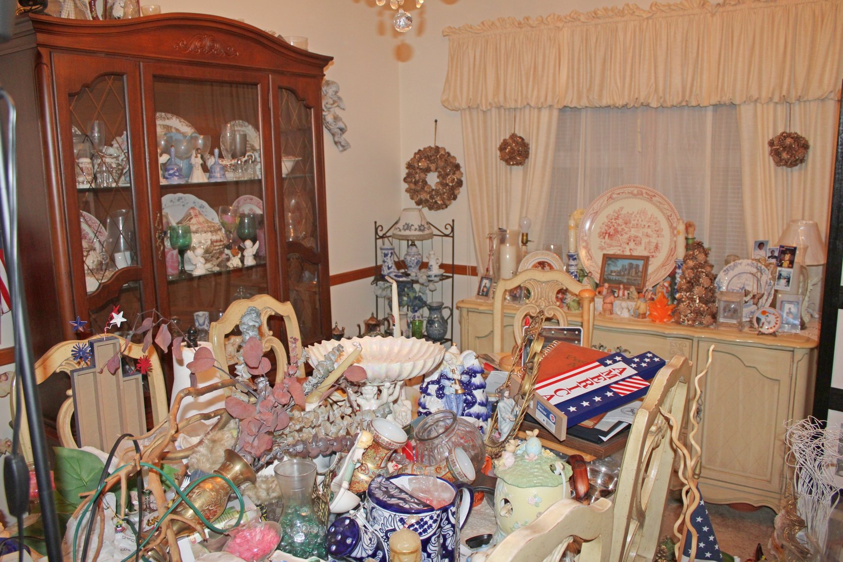 Image for VINTAGE TIME CAPSULE ESTATE AUCTION