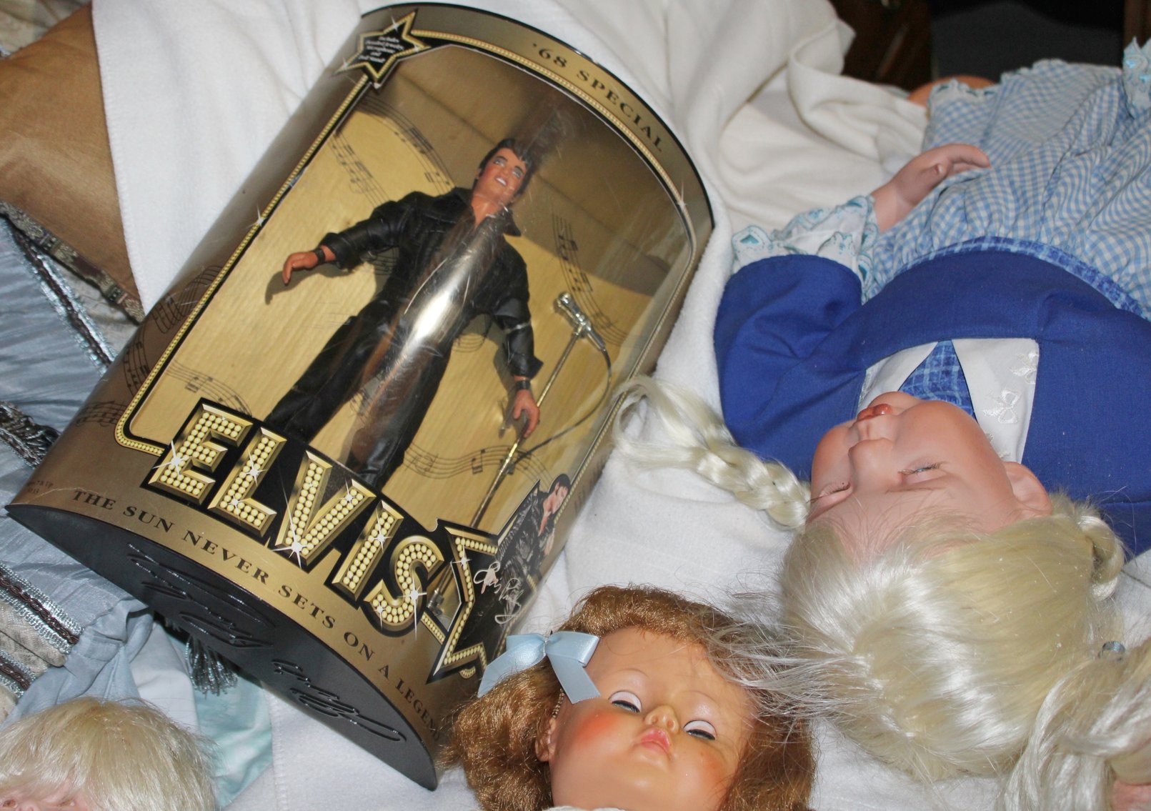 Image for ANTIQUE DEALER'S ESTATE AUCTION