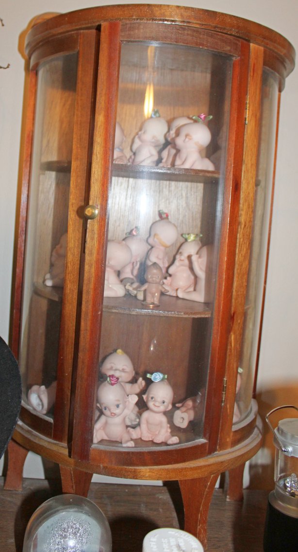 Image for ANTIQUE DEALER'S ESTATE AUCTION