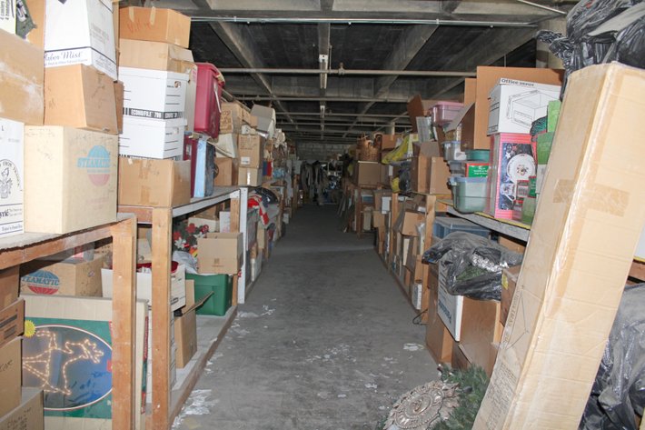 Image for INDOOR PRIVATE CELEBRITY MYSTERY AUCTION