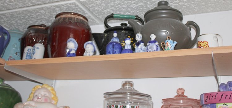 Image for COLOSSAL LIFETIME COOKIE JAR COLLECTION AUCTION