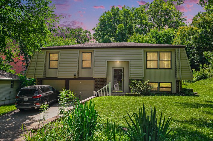 Image for REAL ESTATE & PERSONAL PROPERTY AUCTION