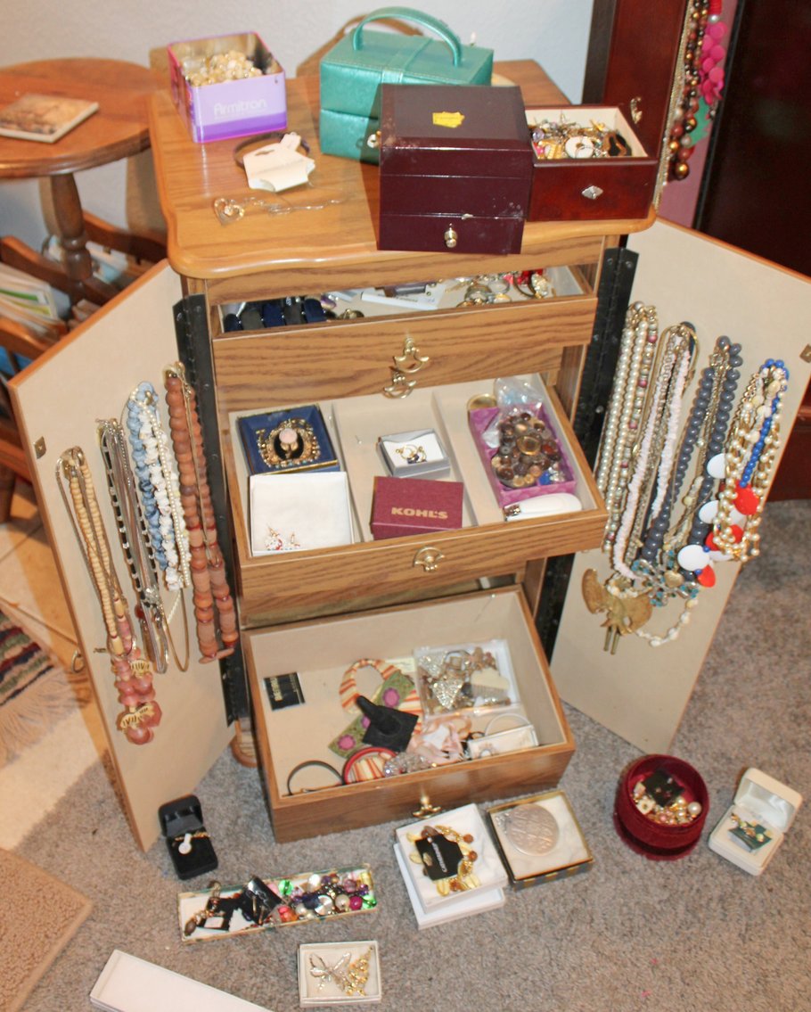 Image for DOUBLE ESTATE AUCTION CARAVAN DAY 1 OF 2