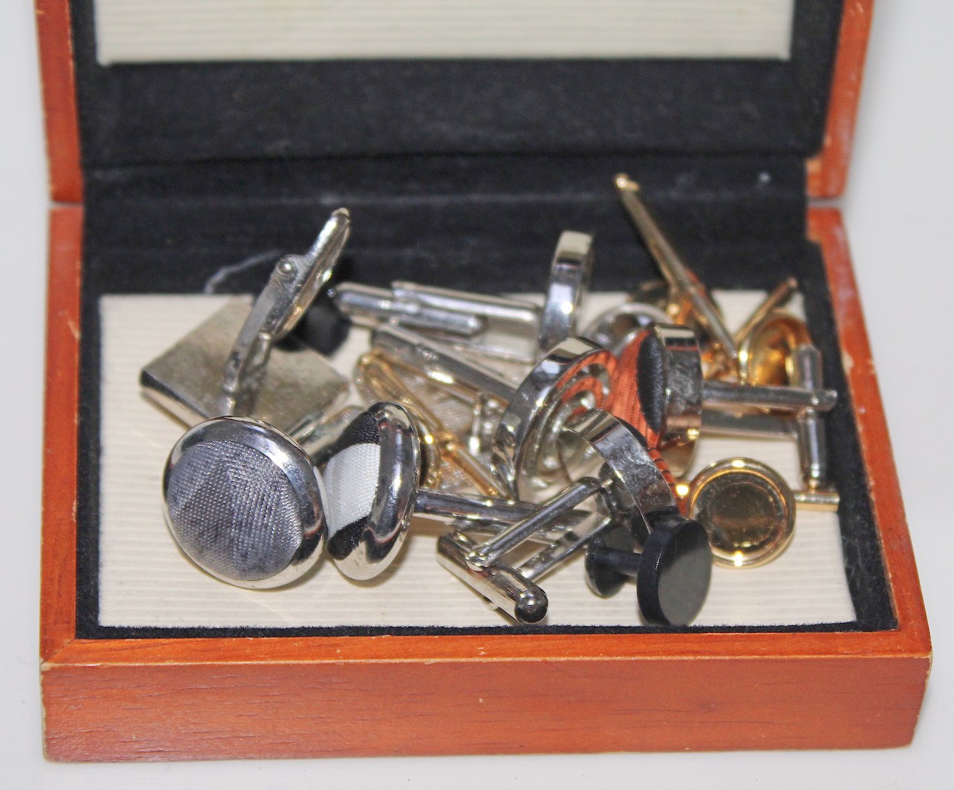 Image for ESTATE AUCTION