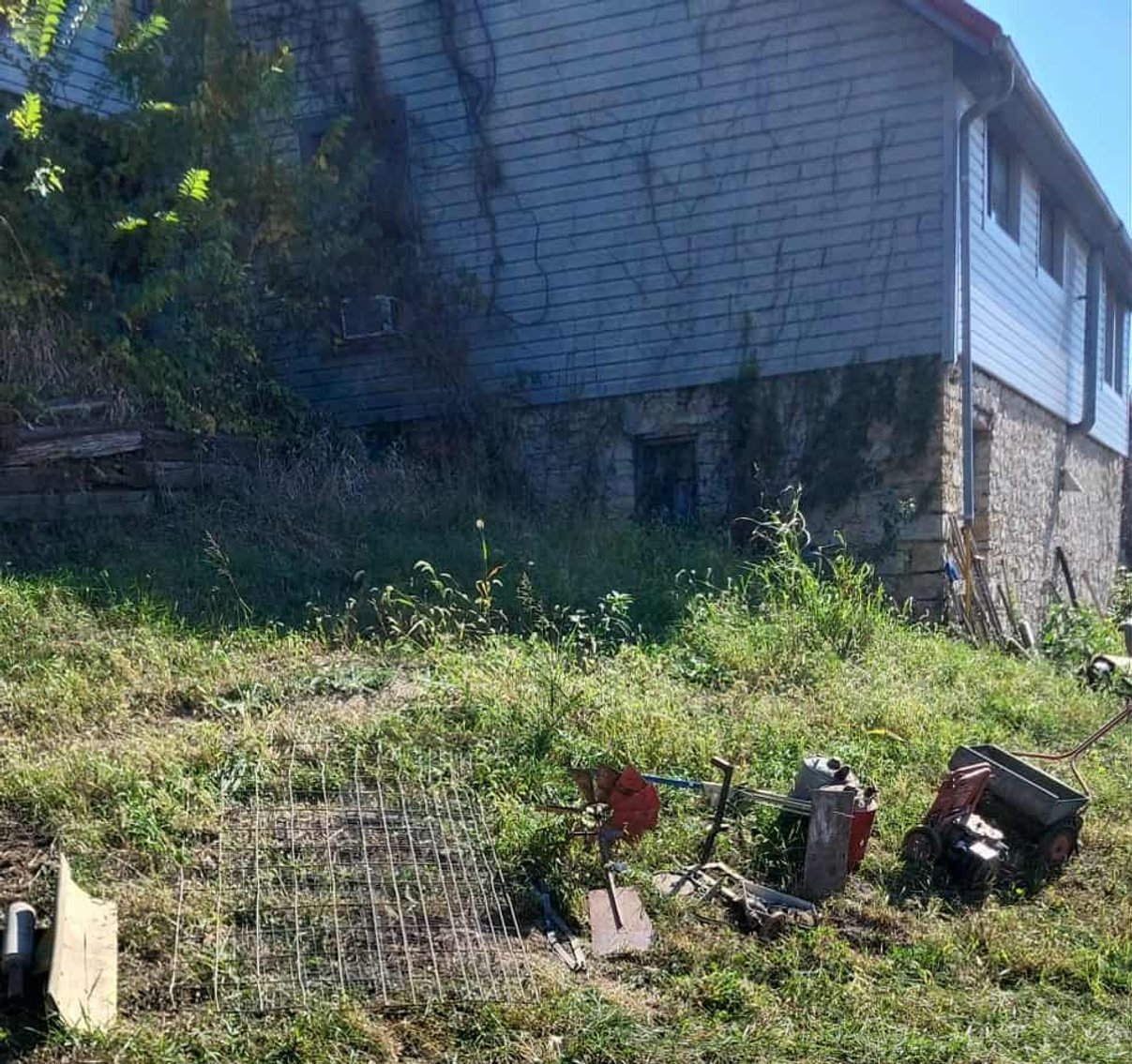 Image for ESTATE AUCTION