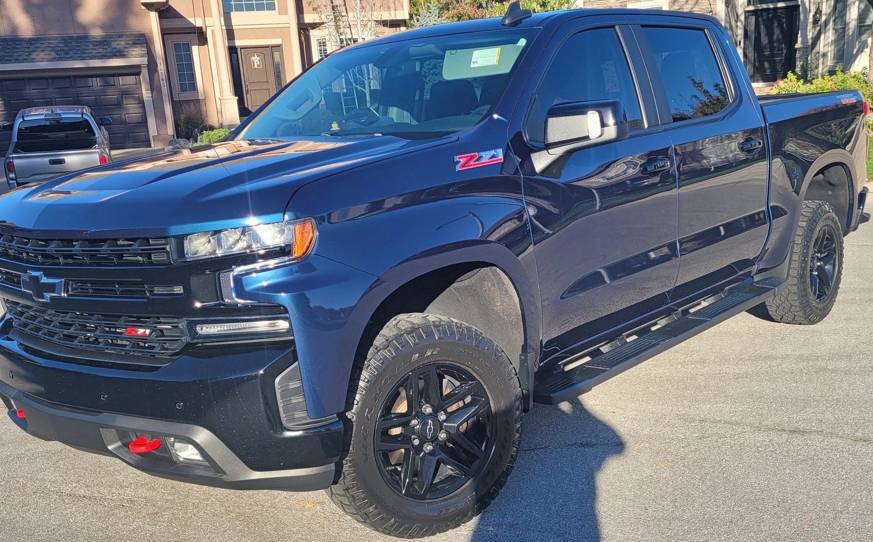 Image for LIVING ESTATE AUCTION