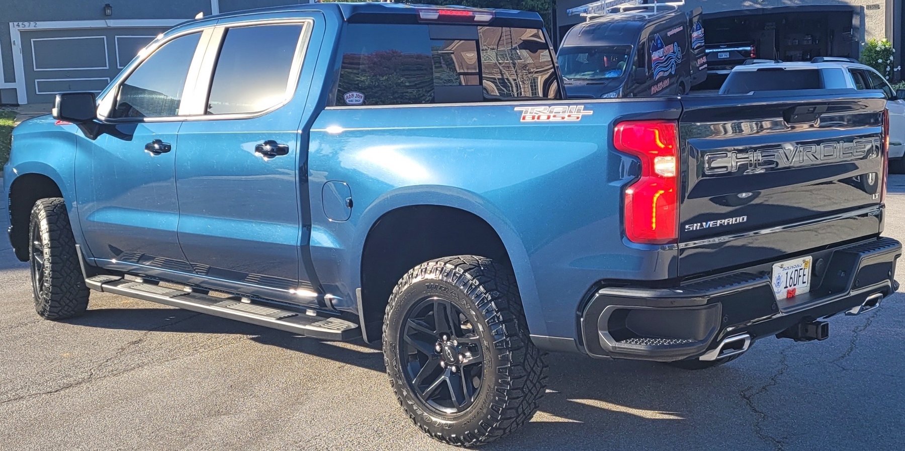 Image for LIVING ESTATE AUCTION