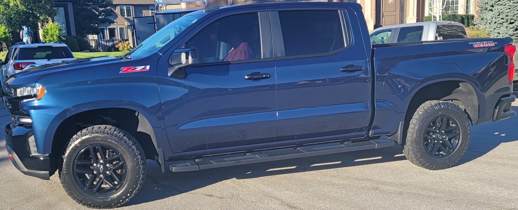 Image for LIVING ESTATE AUCTION