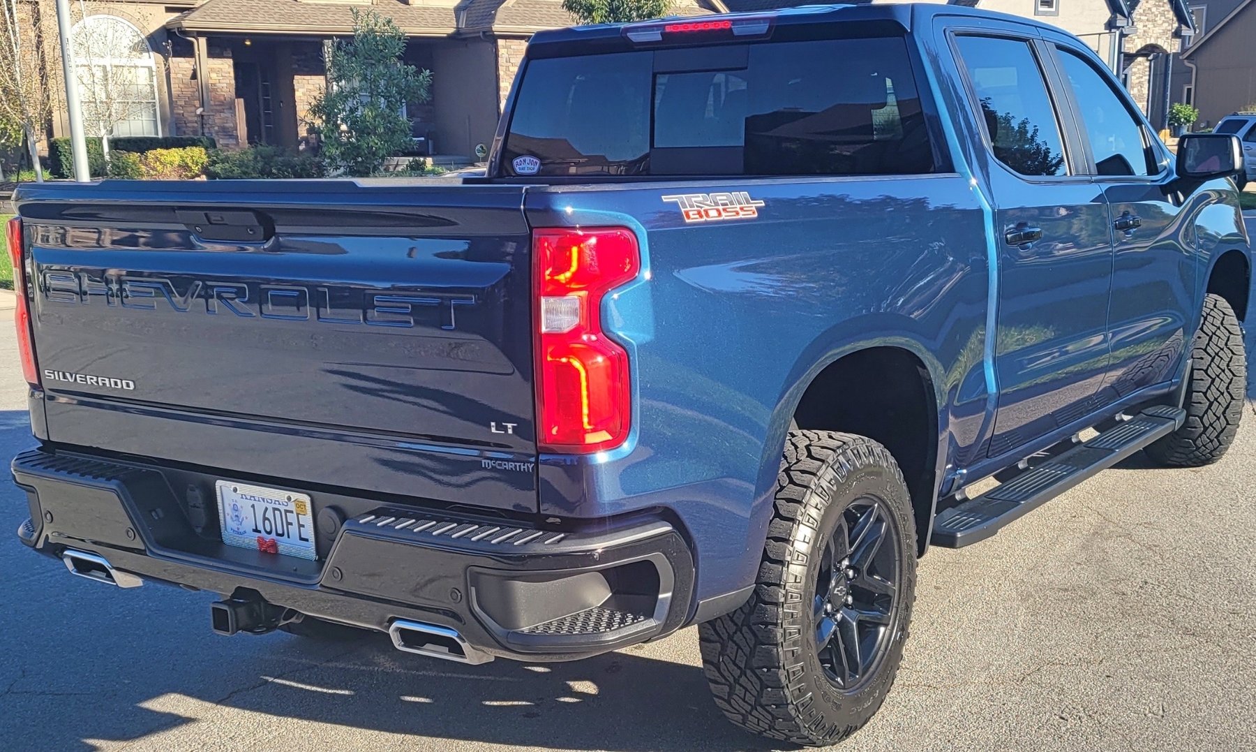 Image for LIVING ESTATE AUCTION