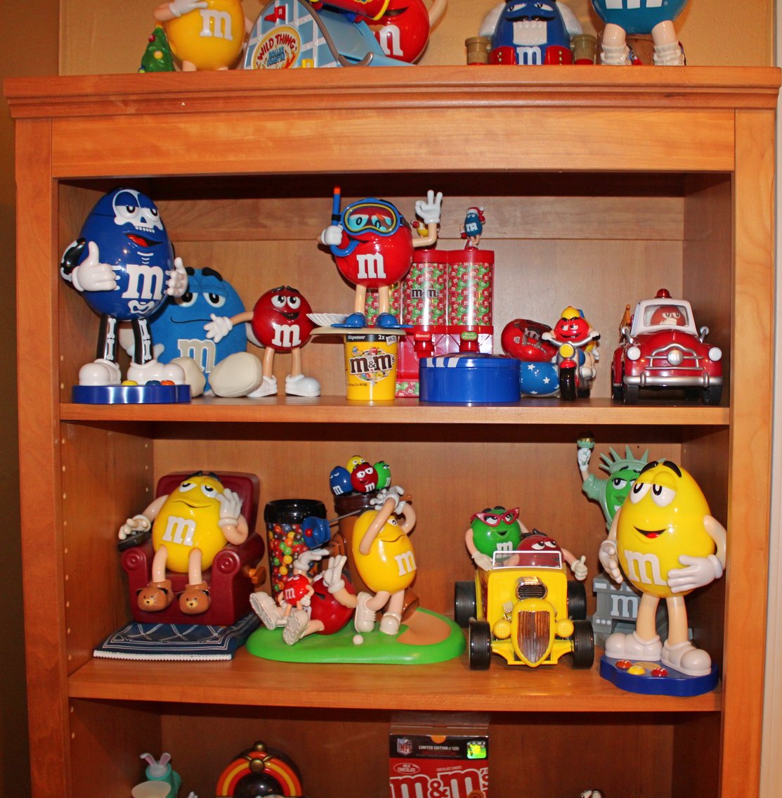 Image for LIVING ESTATE AUCTION