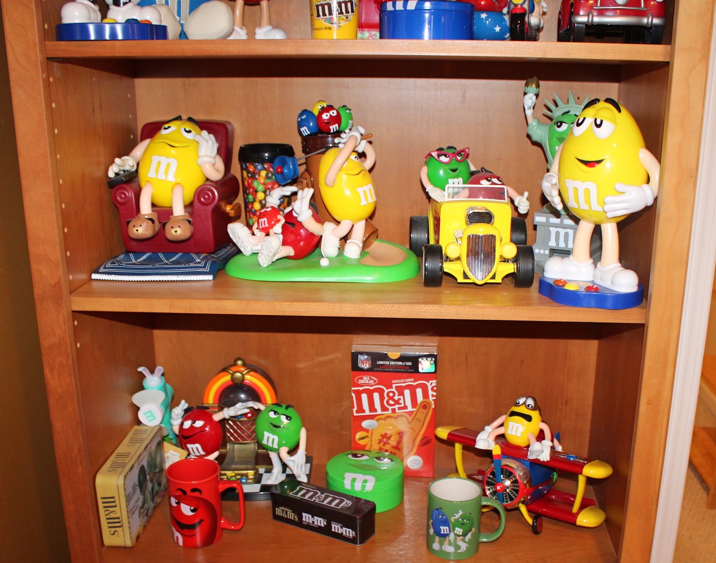 Image for LIVING ESTATE AUCTION