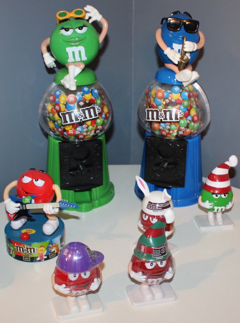 Image for LIVING ESTATE AUCTION