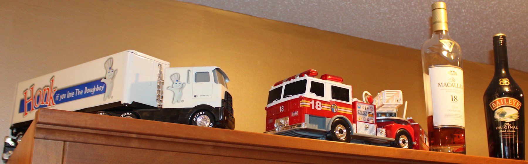 Image for LIVING ESTATE AUCTION