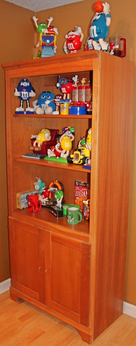 Image for LIVING ESTATE AUCTION