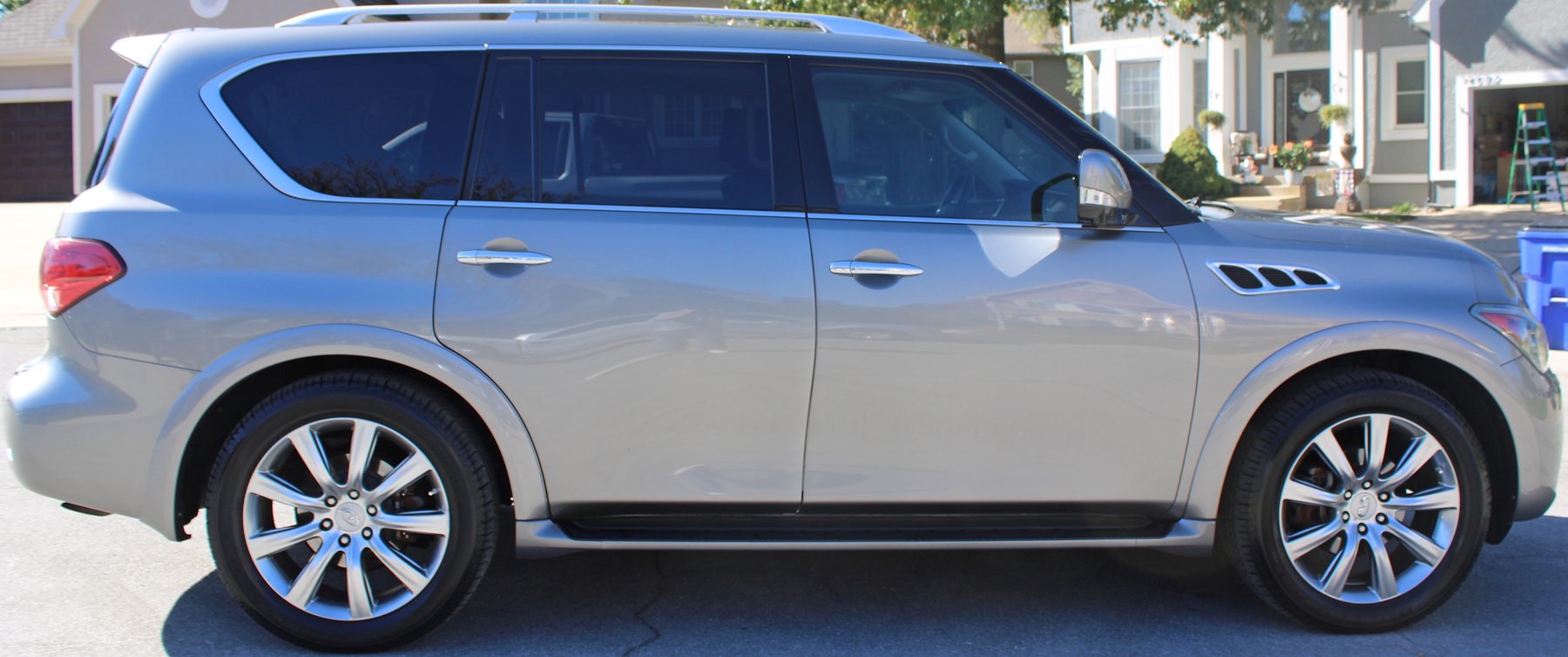 Image for LIVING ESTATE AUCTION