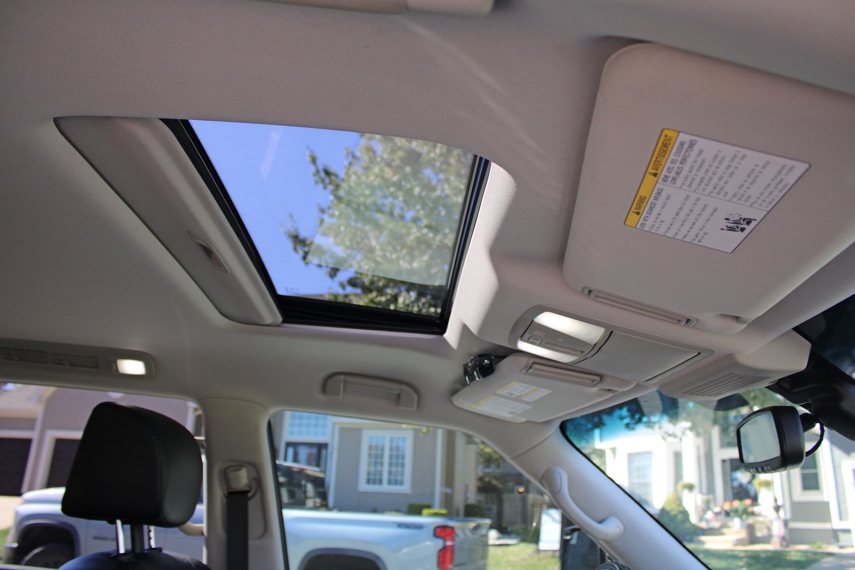 Image for LIVING ESTATE AUCTION