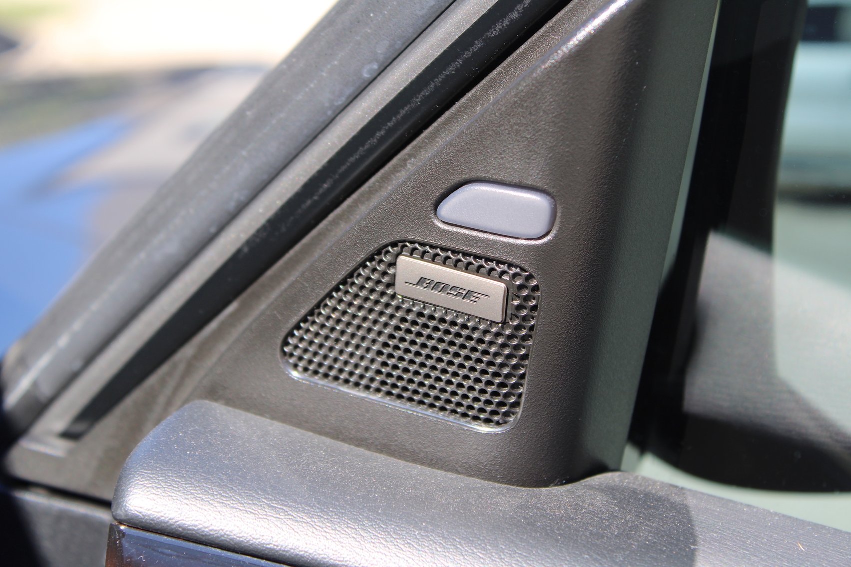 Image for LIVING ESTATE AUCTION