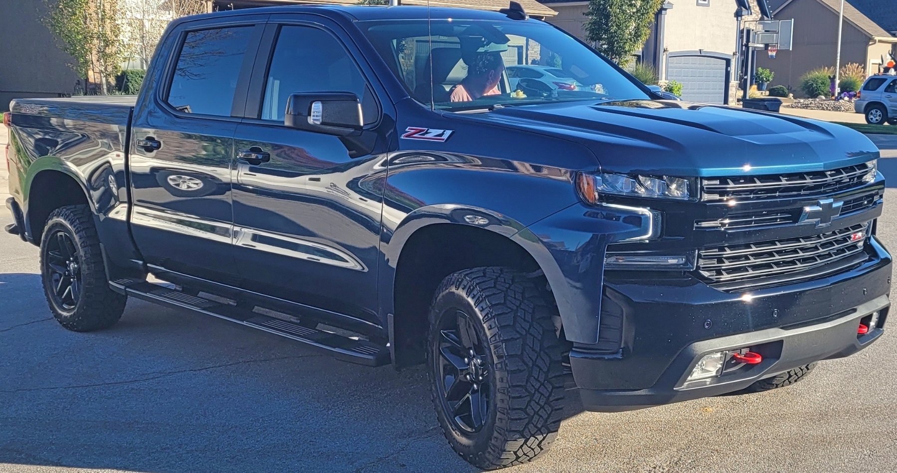 Image for LIVING ESTATE AUCTION