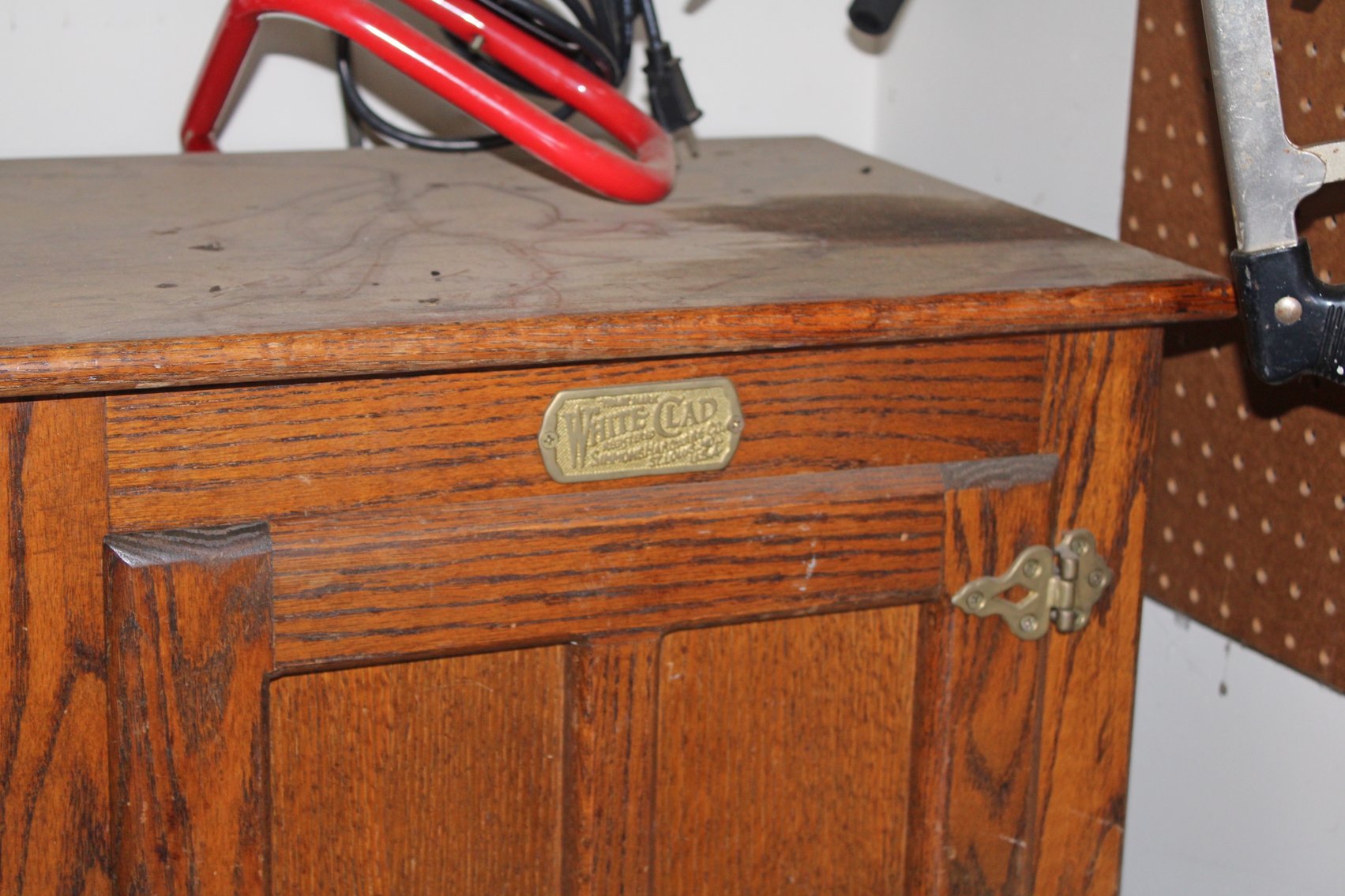 Image for LIVING ESTATE AUCTION