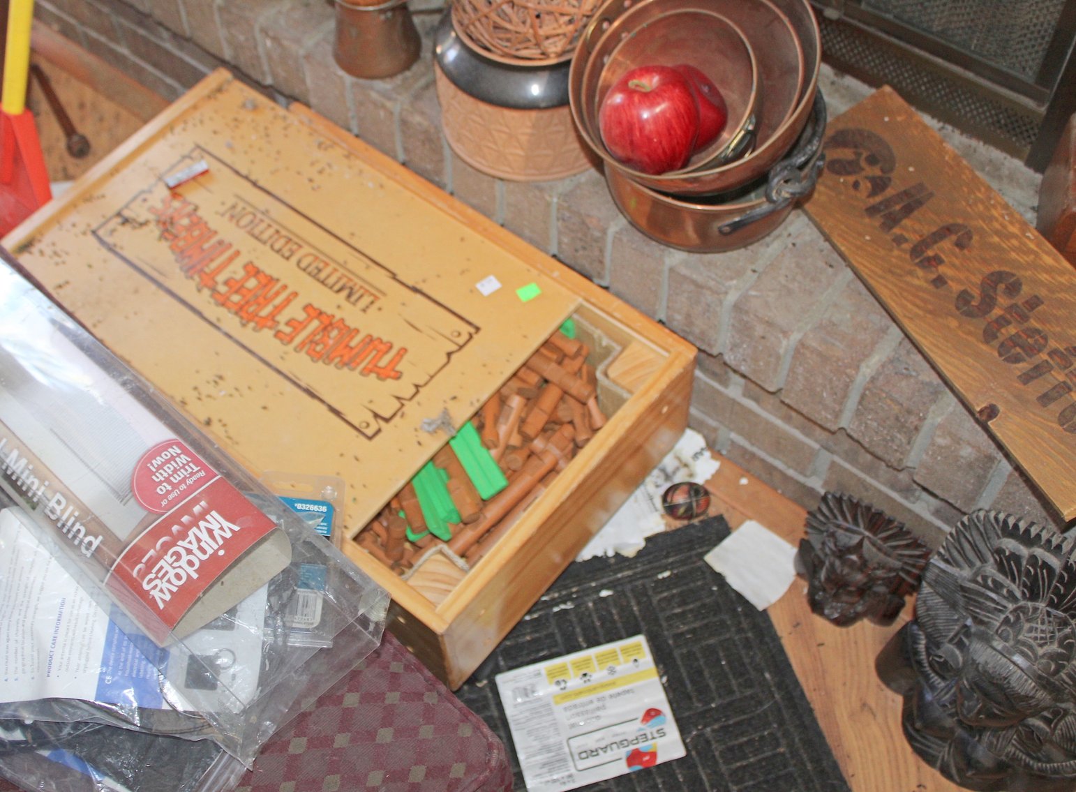 Image for AMERICAN PICKERS TREASURE HUNT AUCTION