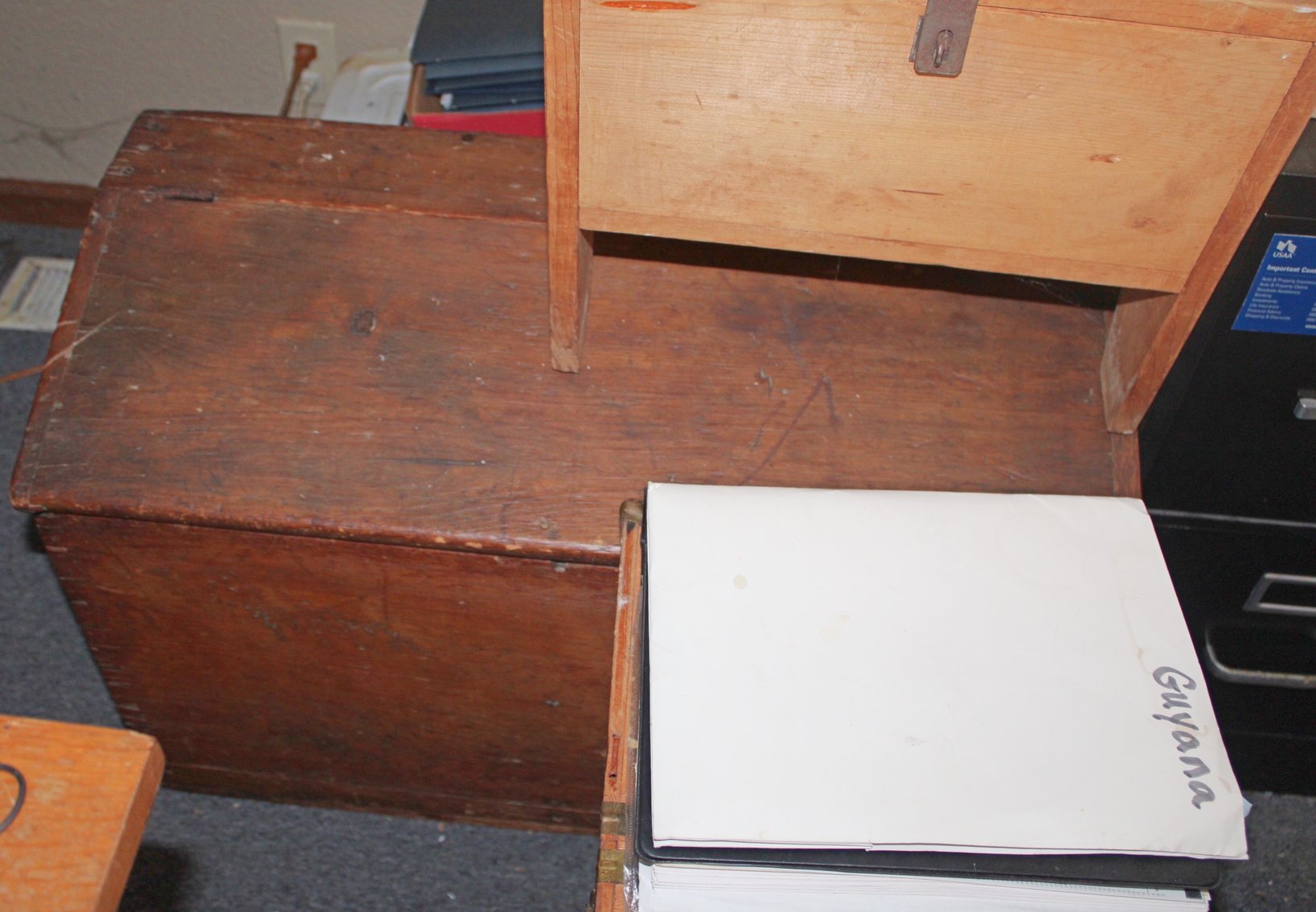 Image for AMERICAN PICKERS TREASURE HUNT AUCTION