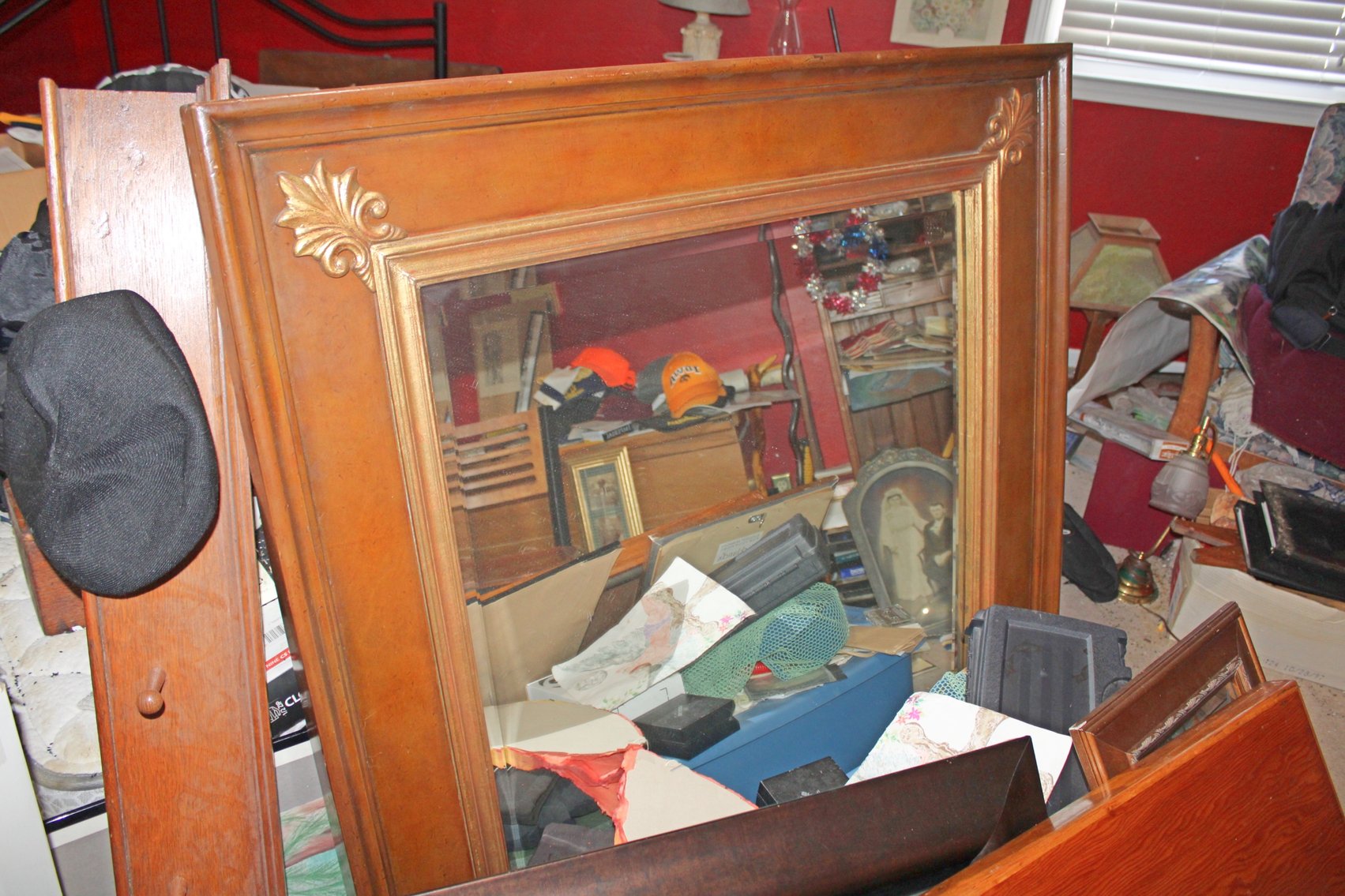 Image for AMERICAN PICKERS TREASURE HUNT AUCTION