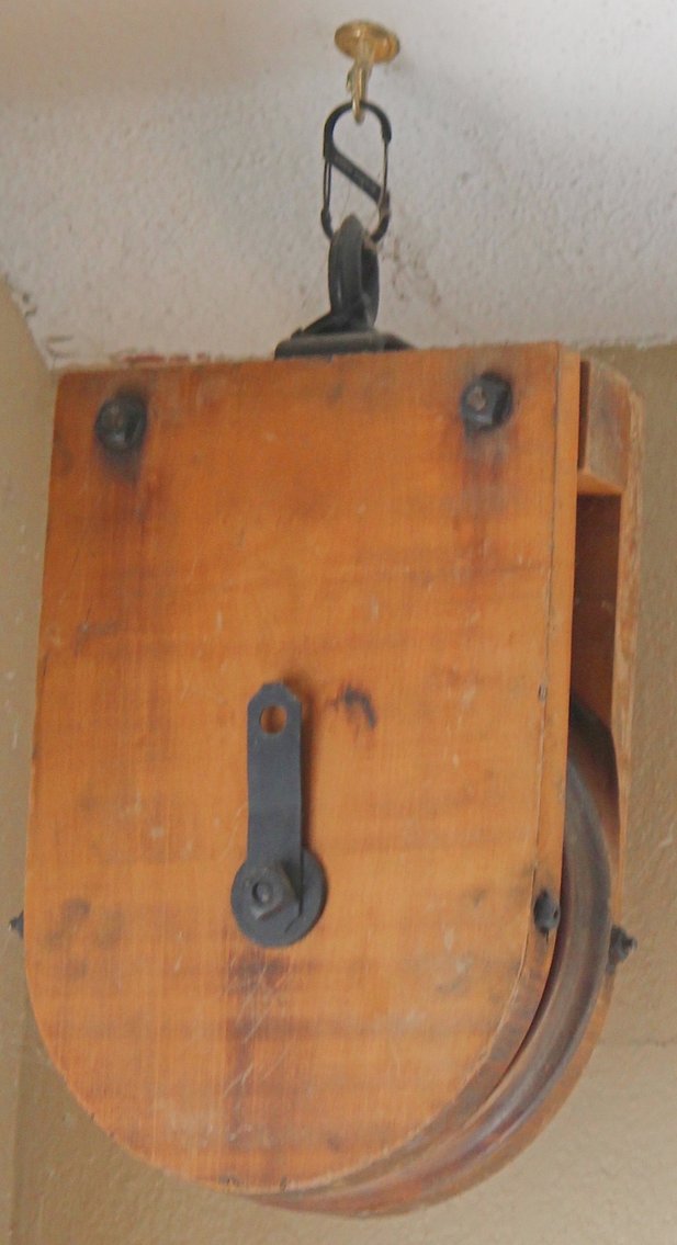 Image for AMERICAN PICKERS TREASURE HUNT AUCTION