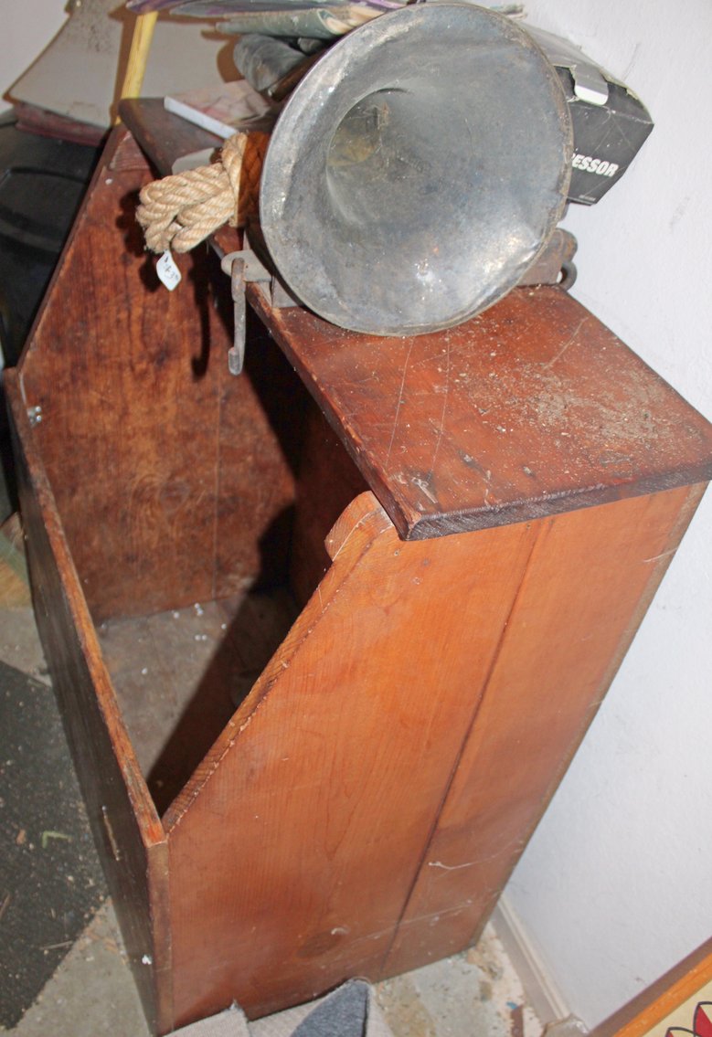 Image for AMERICAN PICKERS TREASURE HUNT AUCTION