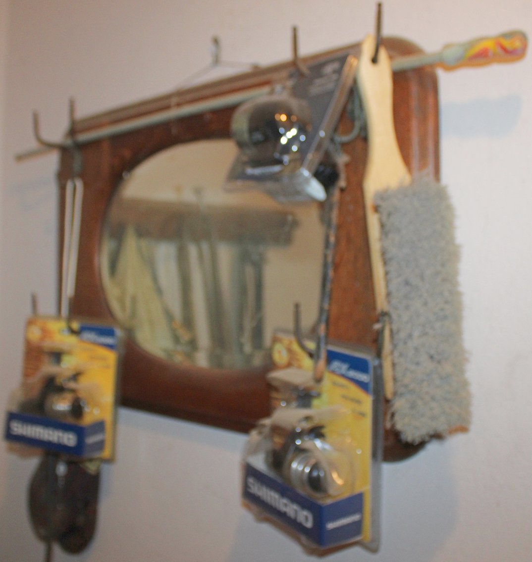 Image for AMERICAN PICKERS TREASURE HUNT AUCTION