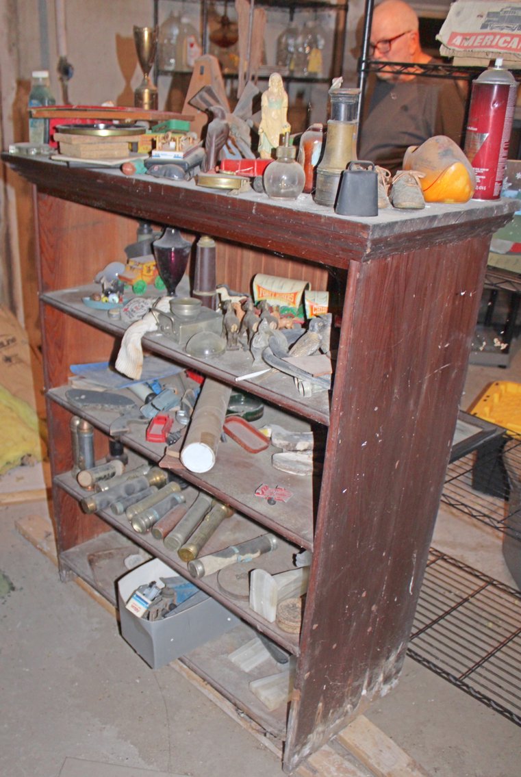 Image for AMERICAN PICKERS TREASURE HUNT AUCTION