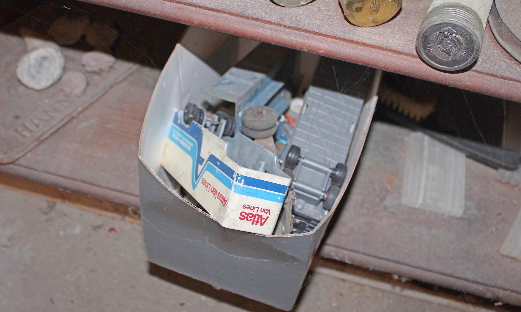 Image for AMERICAN PICKERS TREASURE HUNT AUCTION