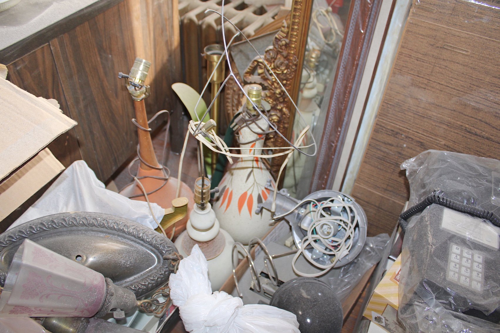 Image for HUGE VINTAGE TIME CAPSULE AUCTION