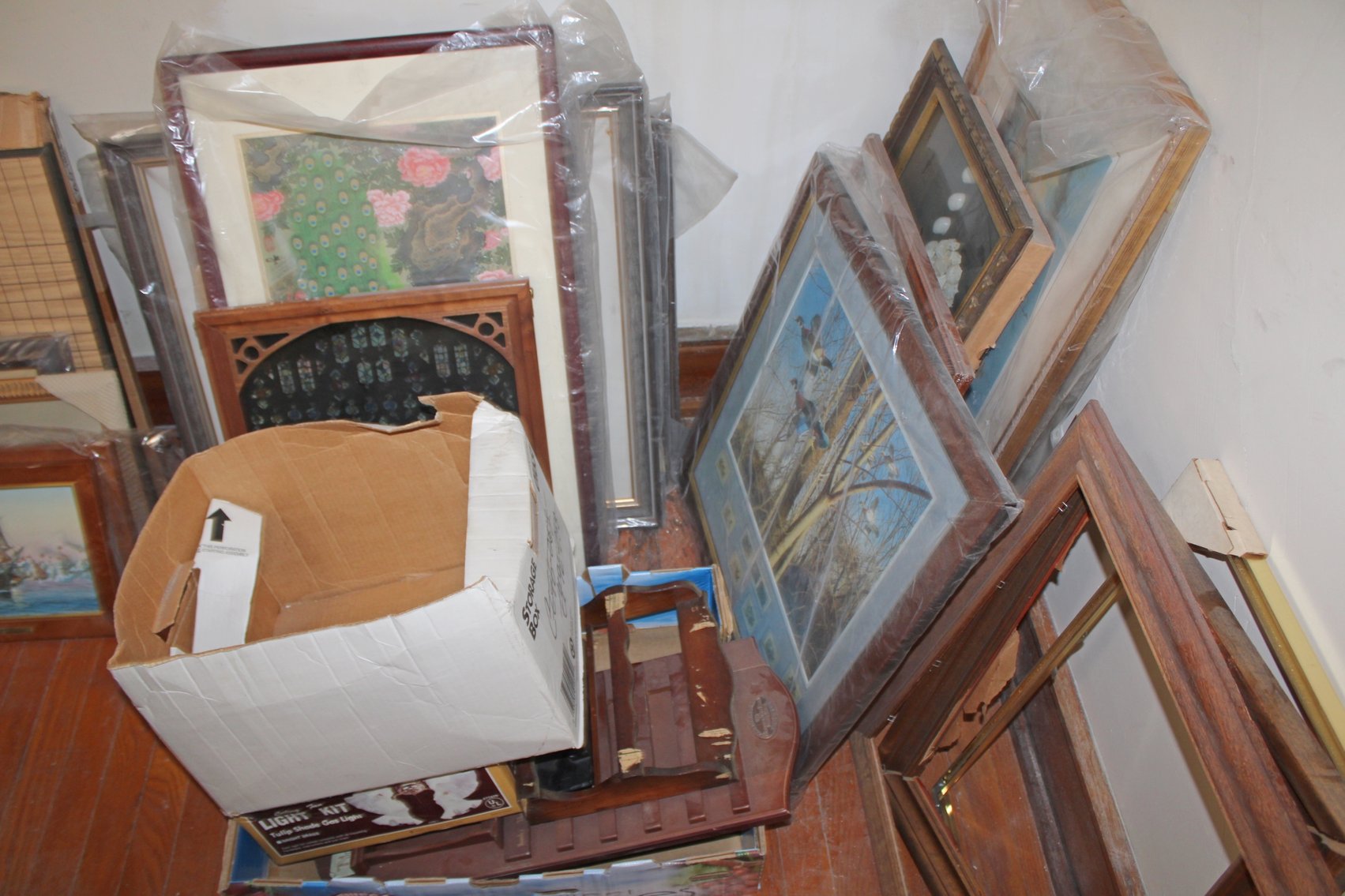 Image for HUGE VINTAGE TIME CAPSULE AUCTION