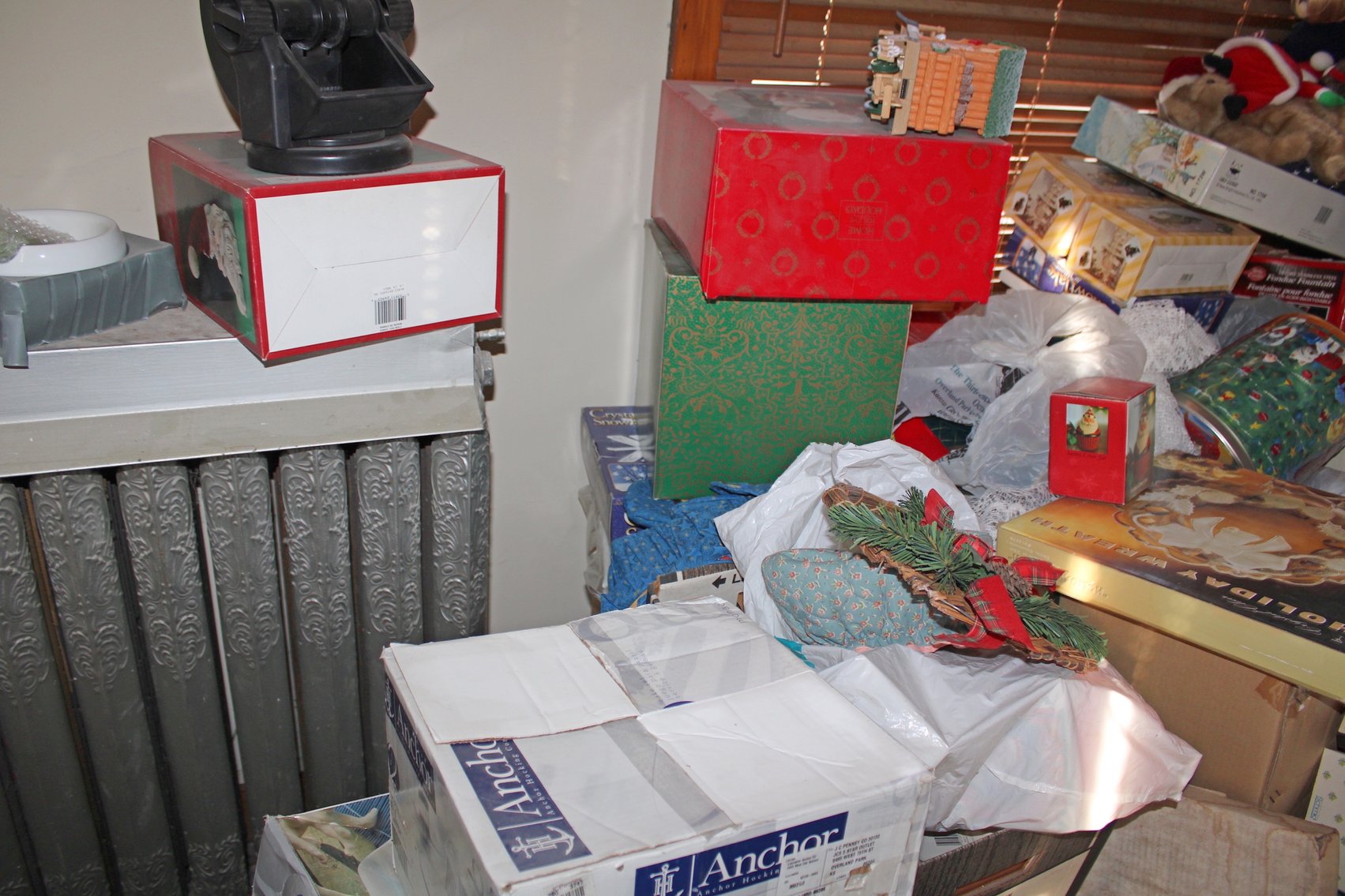 Image for HUGE VINTAGE TIME CAPSULE AUCTION