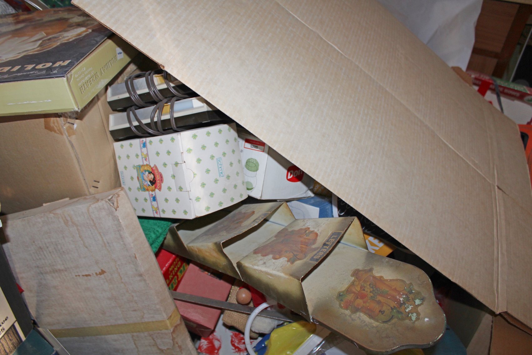 Image for HUGE VINTAGE TIME CAPSULE AUCTION