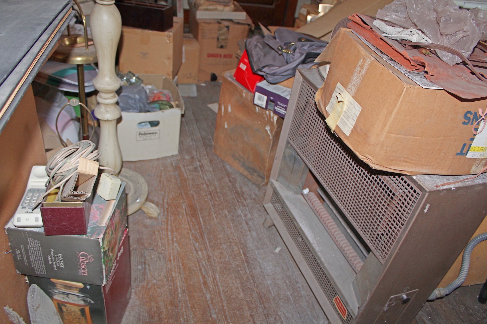 Image for HUGE VINTAGE TIME CAPSULE AUCTION