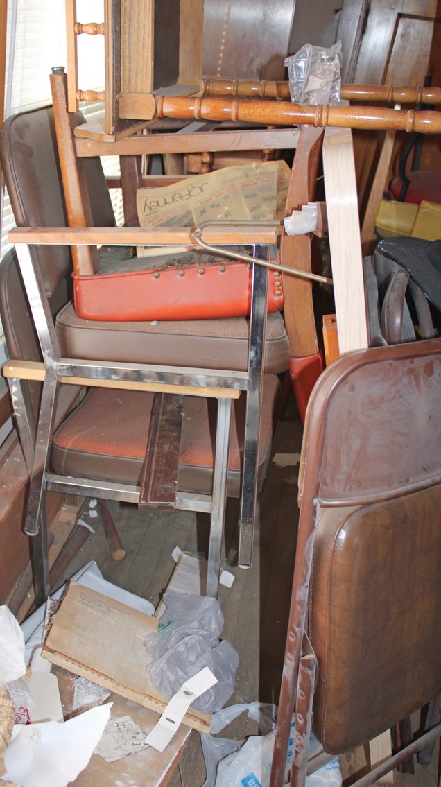 Image for HUGE VINTAGE TIME CAPSULE AUCTION