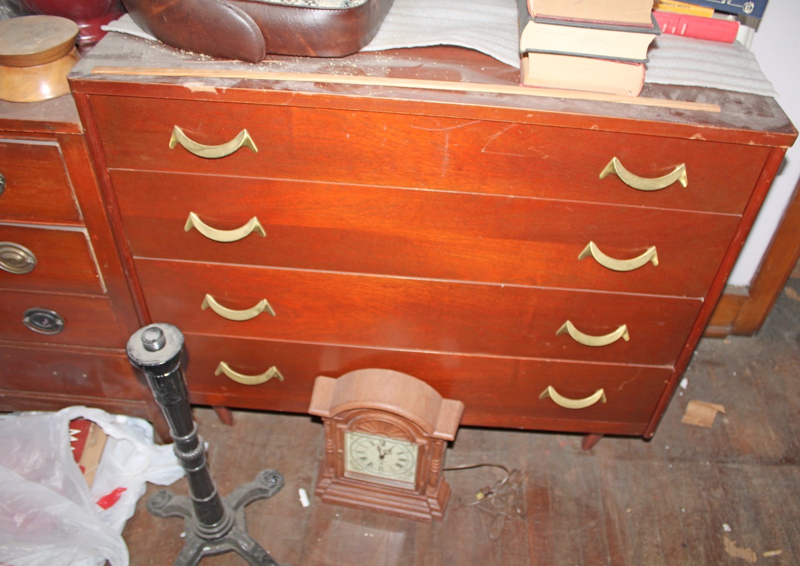 Image for HUGE VINTAGE TIME CAPSULE AUCTION